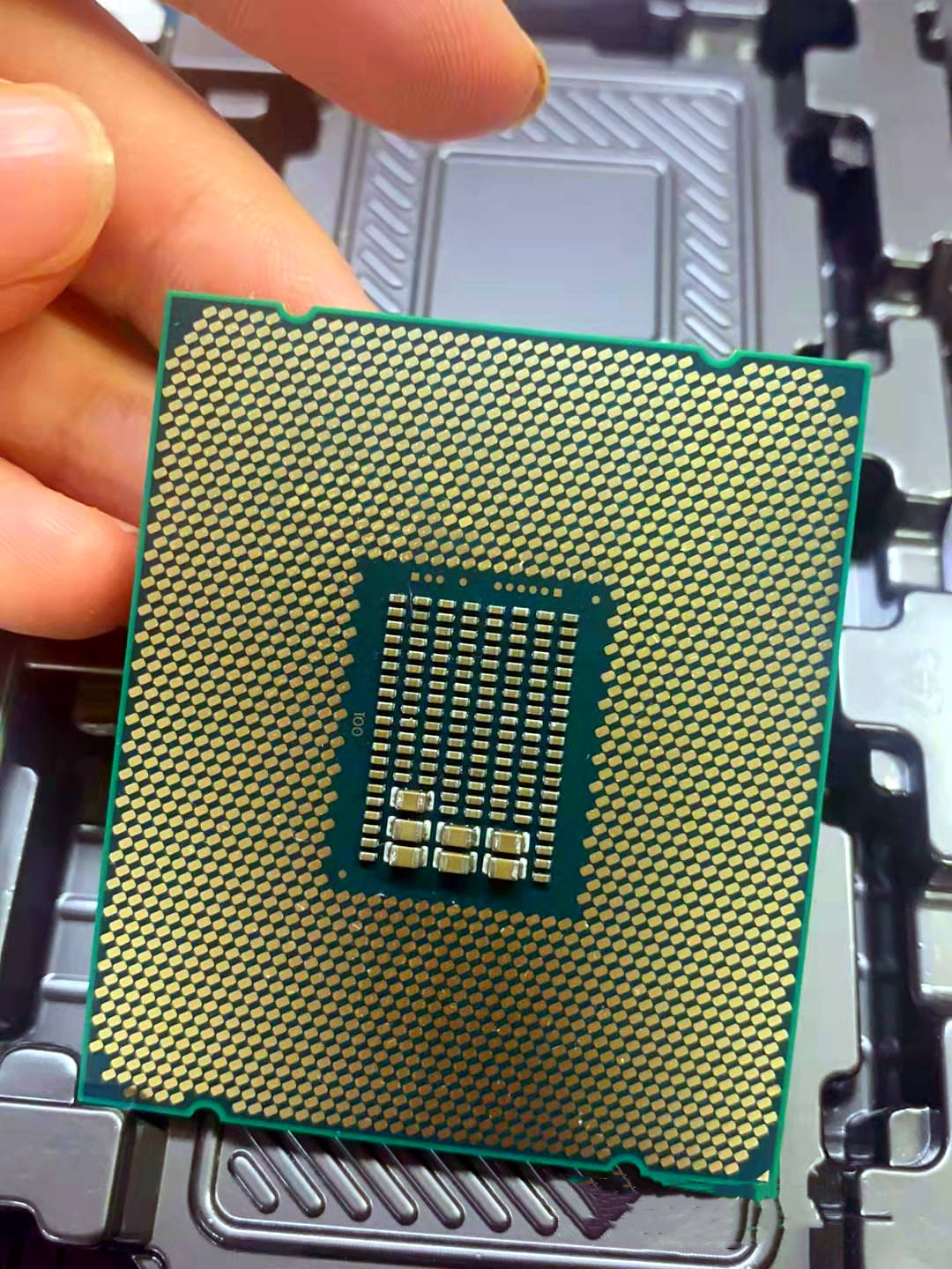 ซีพียูเซิร์ฟเวอร์เดิม Intel Xe - E5 2699 V4 บทวิจารณ์และราคา